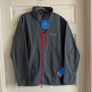 Columbia water/wind resistant soft shell jacket. Men’s size XXL.